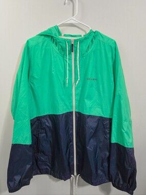 WOMENS Columbia Teal and Navy Hooded Packable Jacket/windbreaker